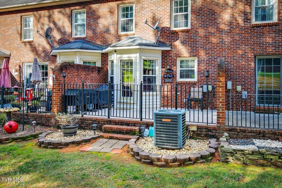 Photo #28: 437 Andover Court