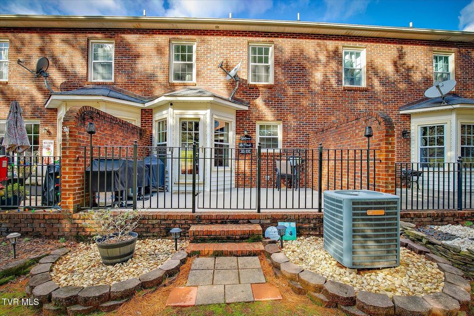 Photo #30: 437 Andover Court