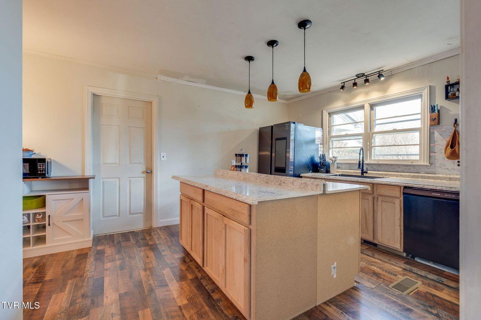 Photo #7: 107 College View Drive