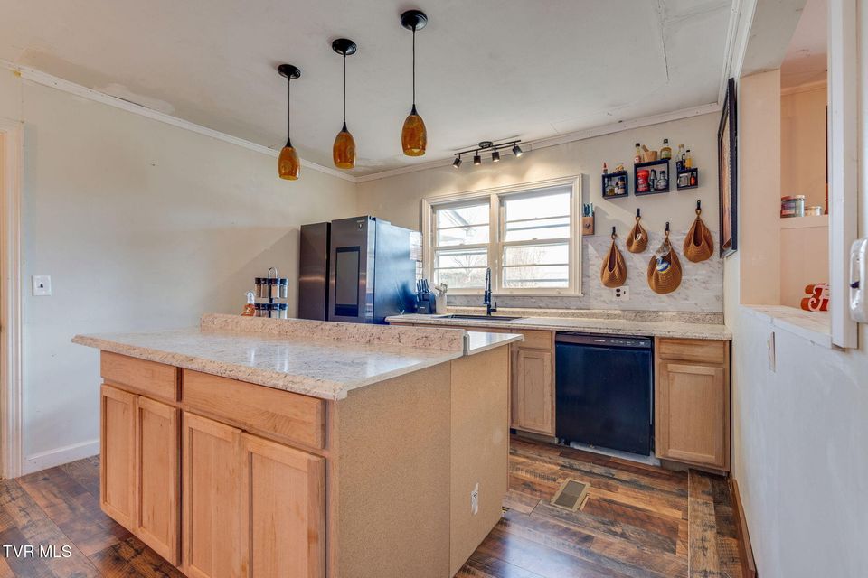 Photo #8: 107 College View Drive