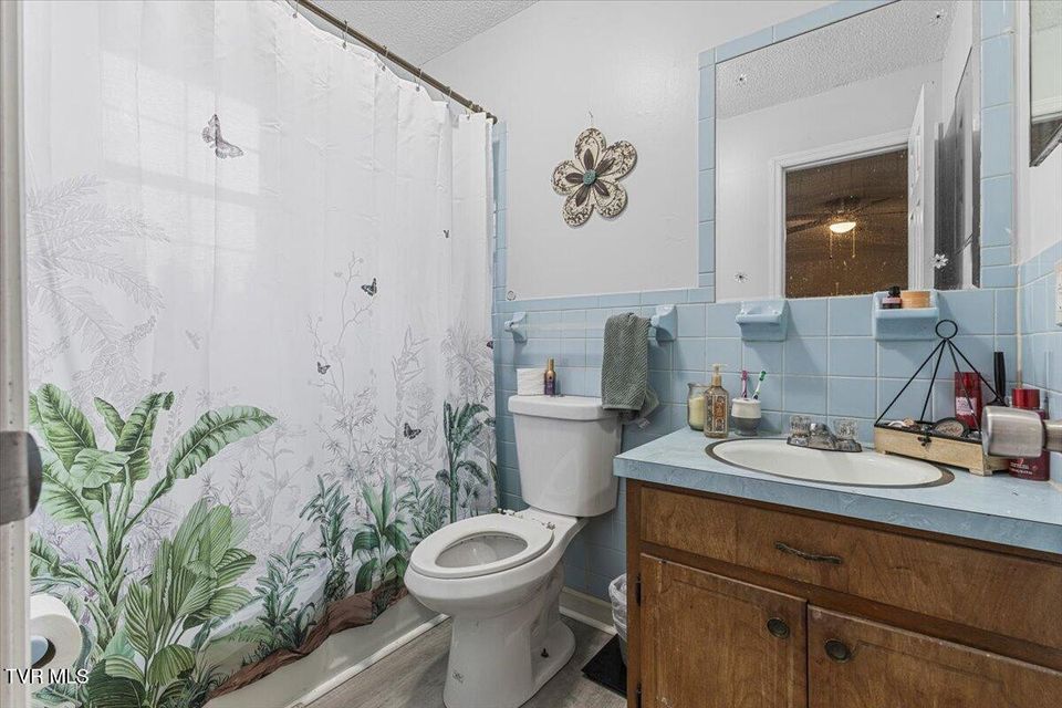 Photo #13: 1106 Fremont Drive