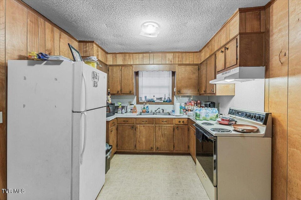 Photo #21: 1106 Fremont Drive