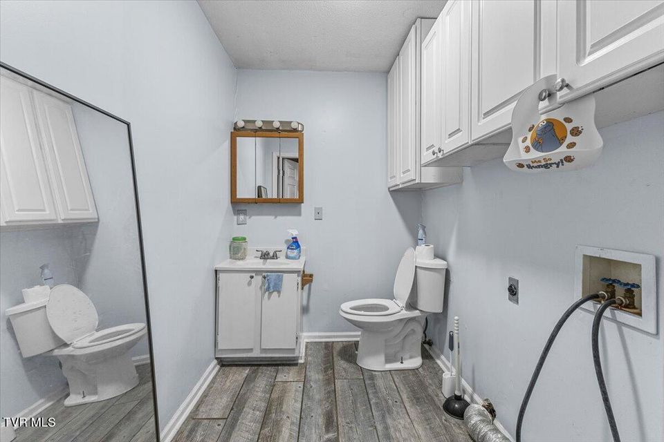 Photo #44: 1106 Fremont Drive