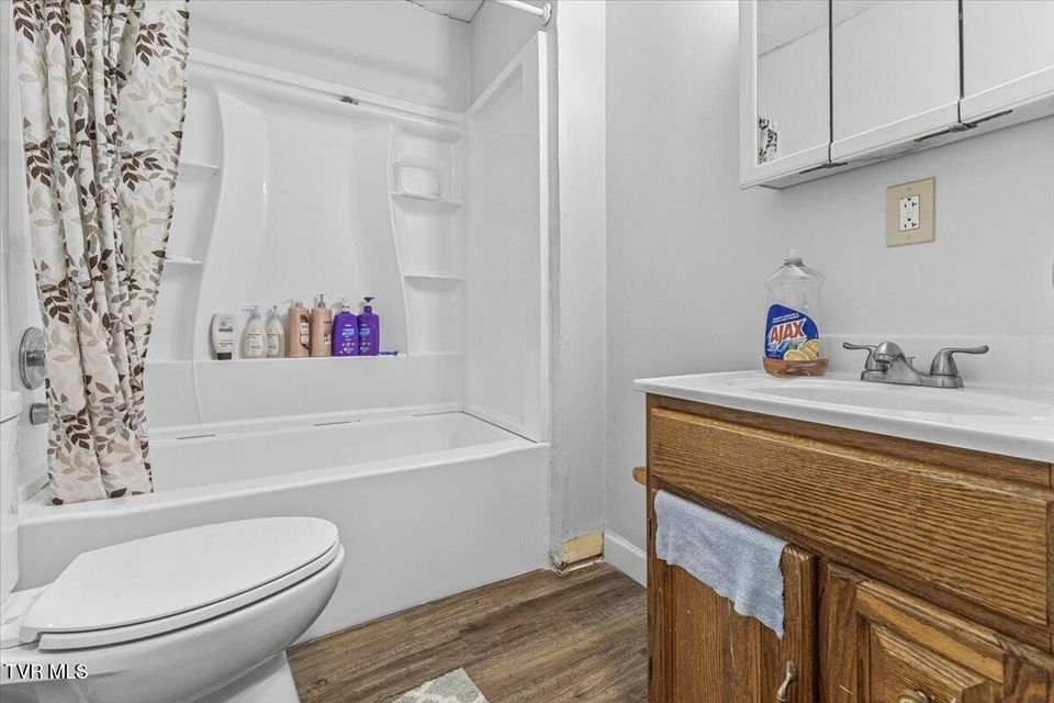 Photo #52: 1106 Fremont Drive