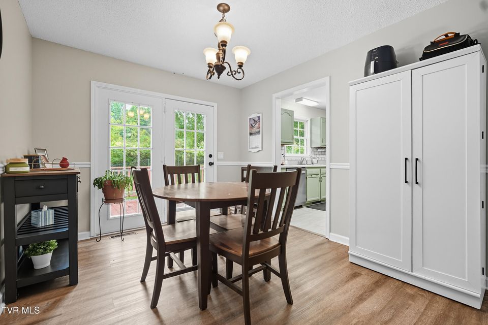 Photo #7: 390 Wallace Pike