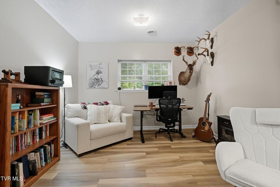 Photo #24: 390 Wallace Pike