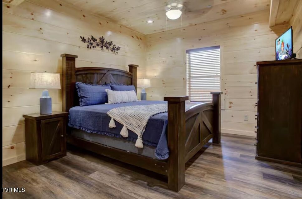 Photo #16: 821 String Run Way