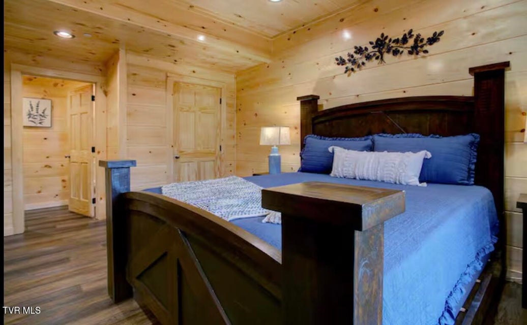 Photo #19: 821 String Run Way