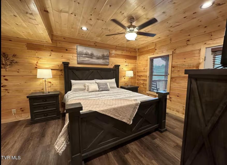 Photo #27: 821 String Run Way