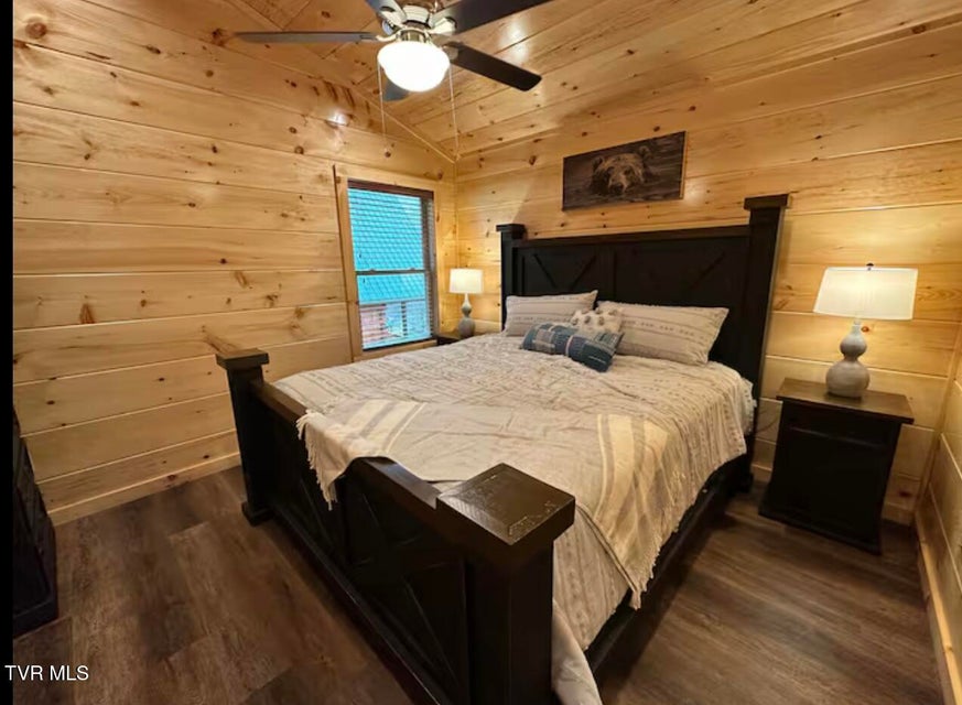 Photo #31: 821 String Run Way