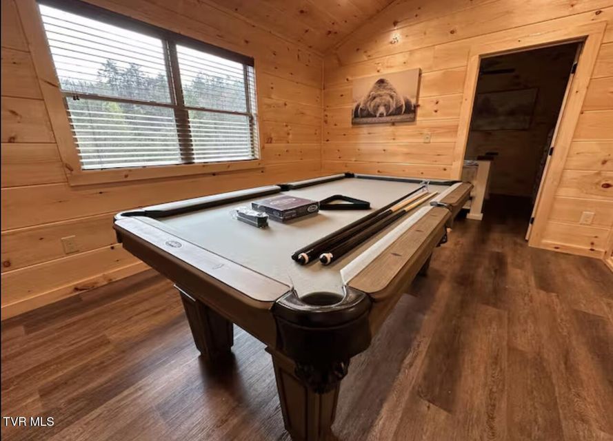 Photo #38: 821 String Run Way