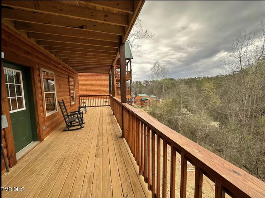 Photo #43: 821 String Run Way