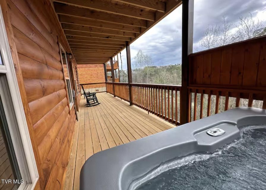 Photo #48: 821 String Run Way