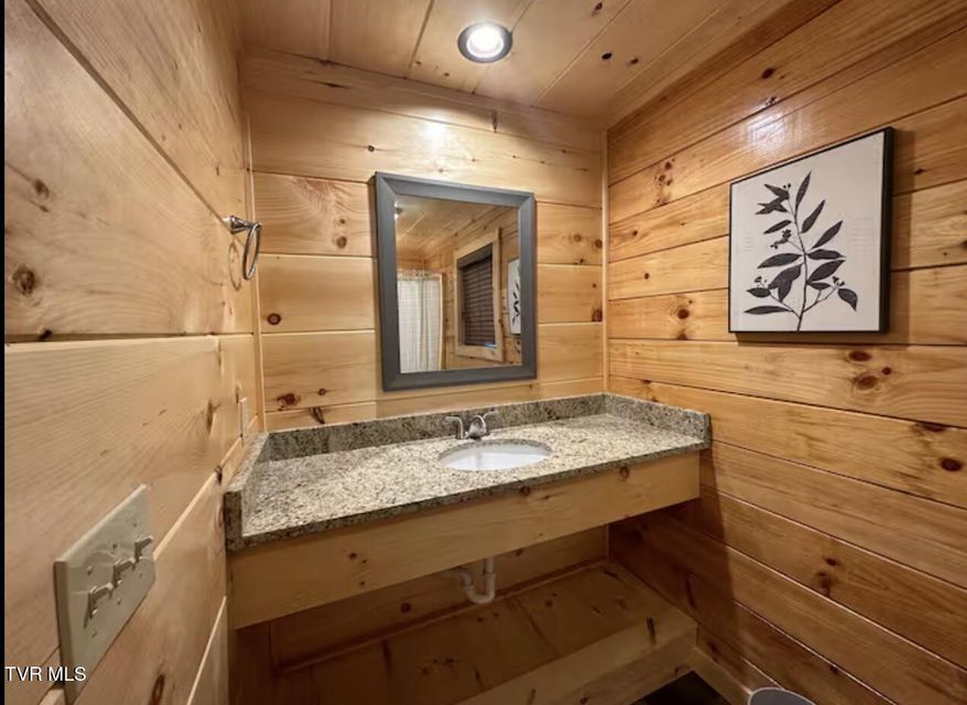 Photo #52: 821 String Run Way