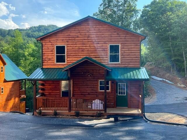 Photo #4: 817 String Run Way 