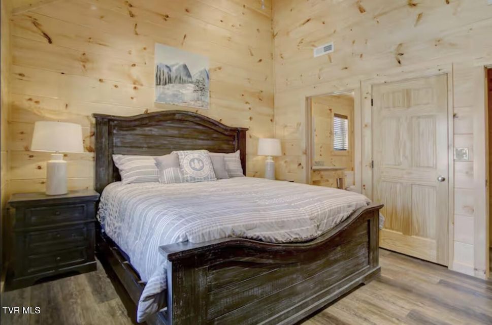 Photo #24: 817 String Run Way 