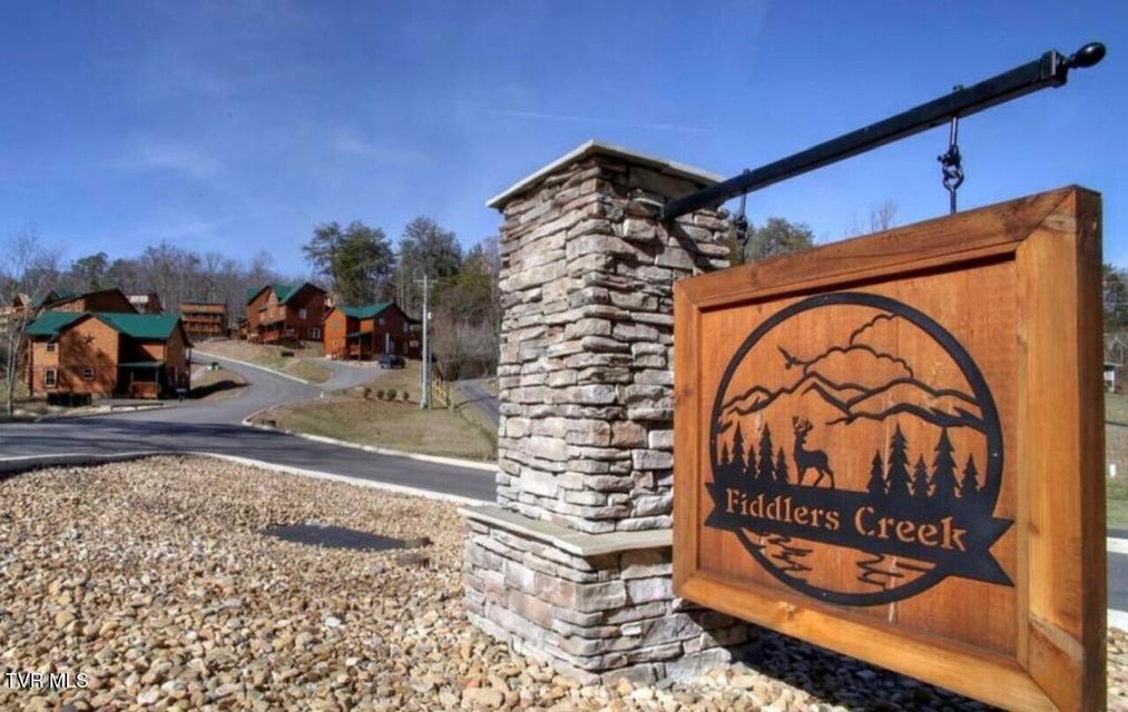 Photo #39: 817 String Run Way 