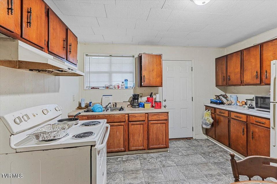 Photo #31: 1106 Fremont Drive