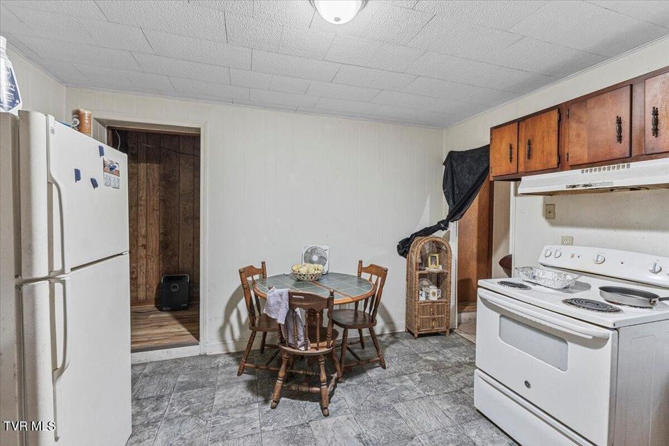 Photo #32: 1106 Fremont Drive