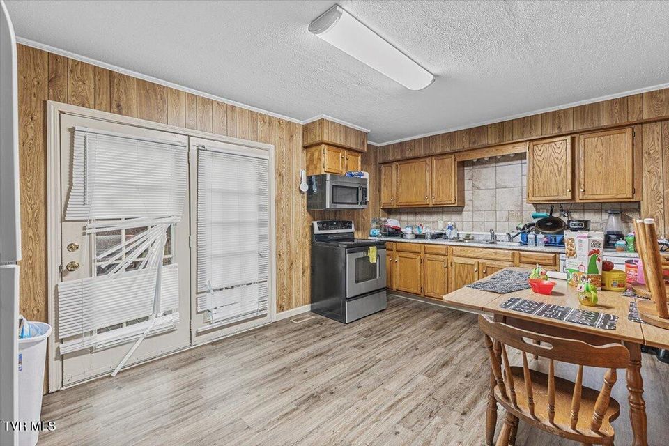 Photo #42: 1106 Fremont Drive