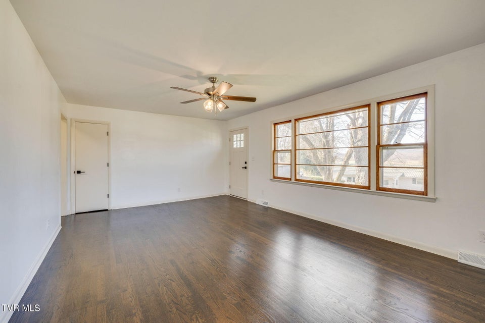 Photo #7: 319 Cross Road