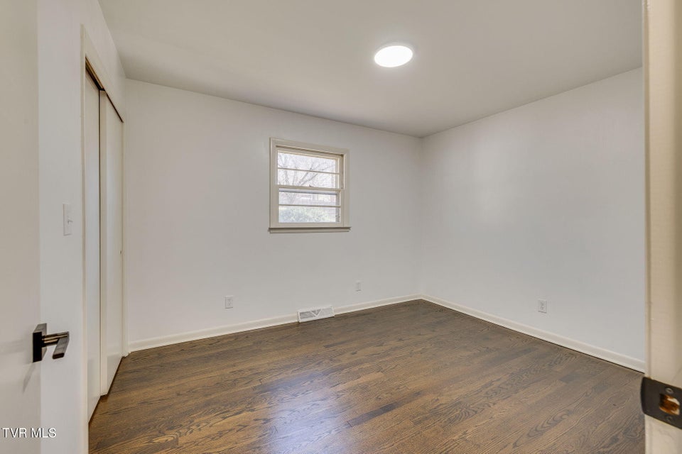 Photo #17: 319 Cross Road