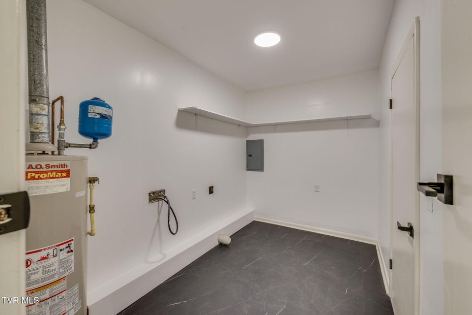 Photo #21: 319 Cross Road