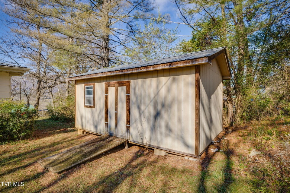 Photo #25: 319 Cross Road