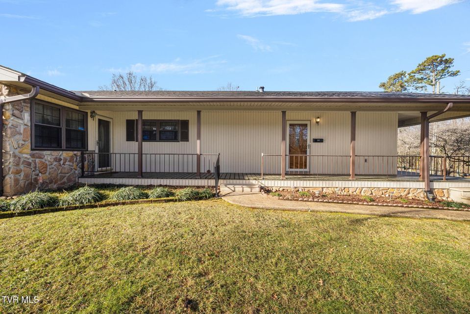 Photo #5: 536 Mayfield Avenue