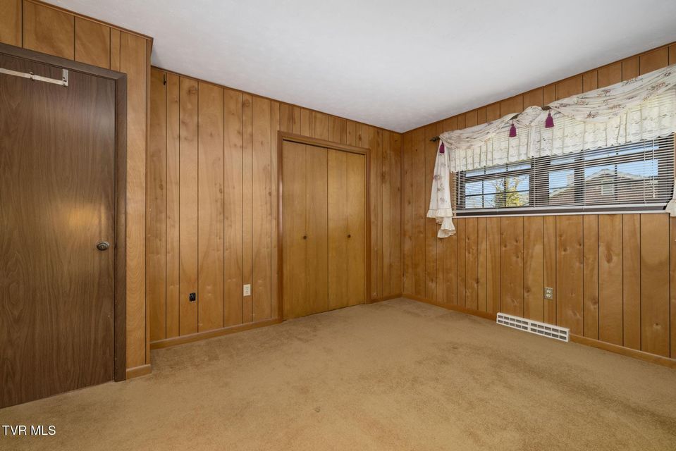 Photo #25: 536 Mayfield Avenue