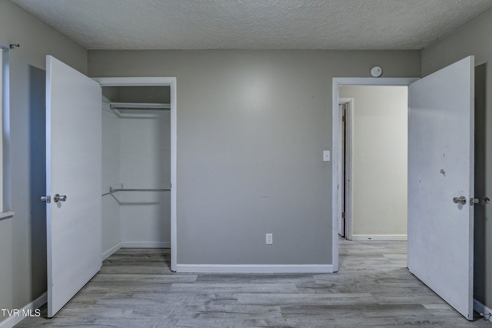 Photo #7: 965 Roaring Fork Road