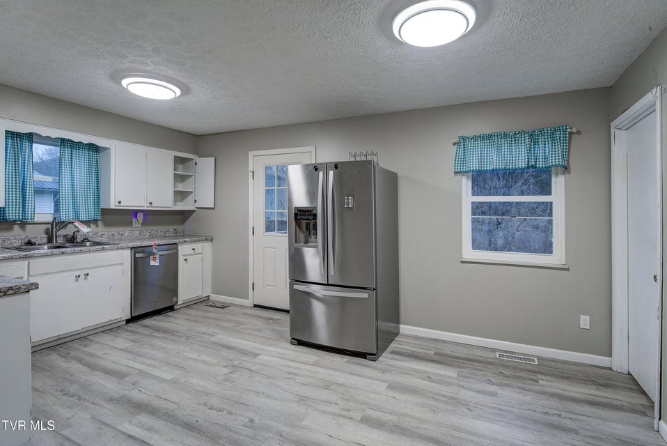 Photo #19: 965 Roaring Fork Road