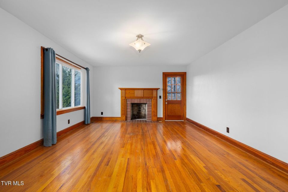 Photo #14: 144 Allison Road