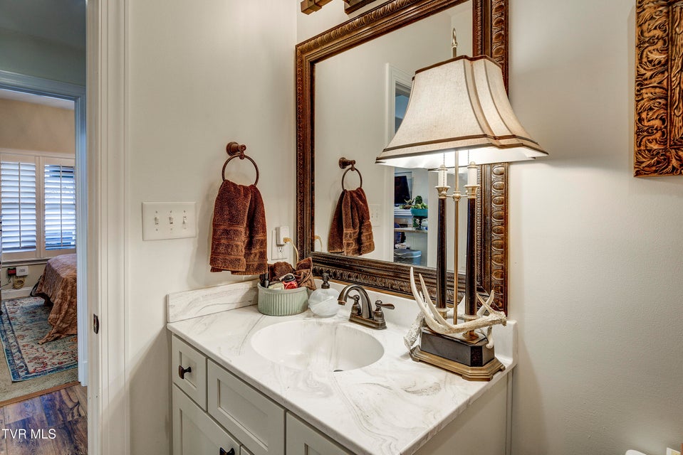 Photo #25: 12 Palisades Point