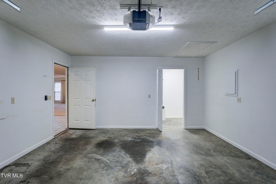 Photo #25: 111 Park Place