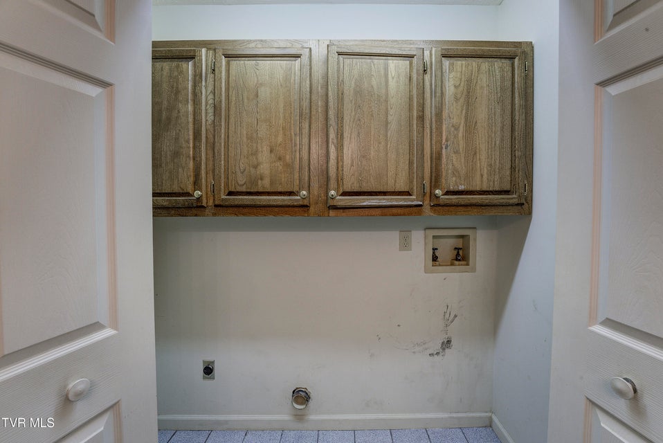 Photo #15: 111 Park Place