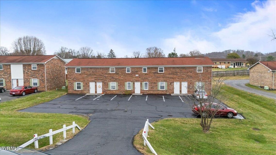 Photo #35: 1740 Bonham Road