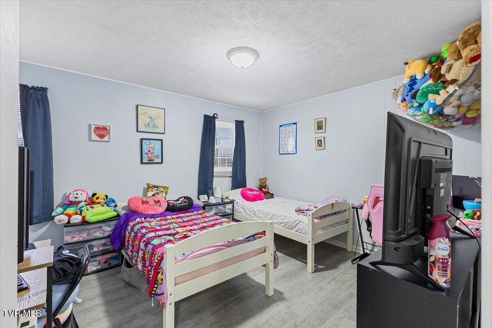 Photo #57: 1740 Bonham Road