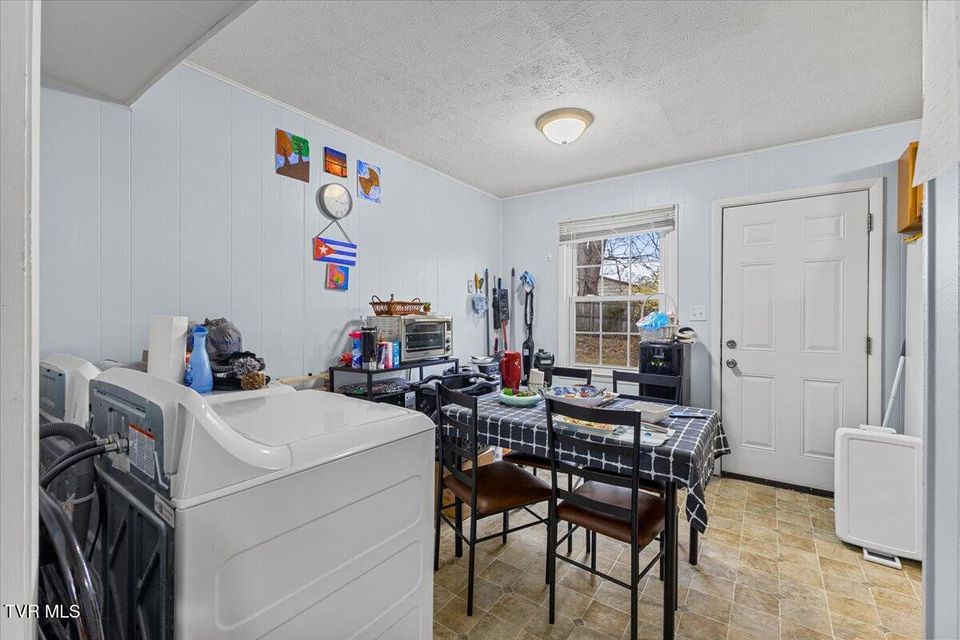 Photo #59: 1740 Bonham Road