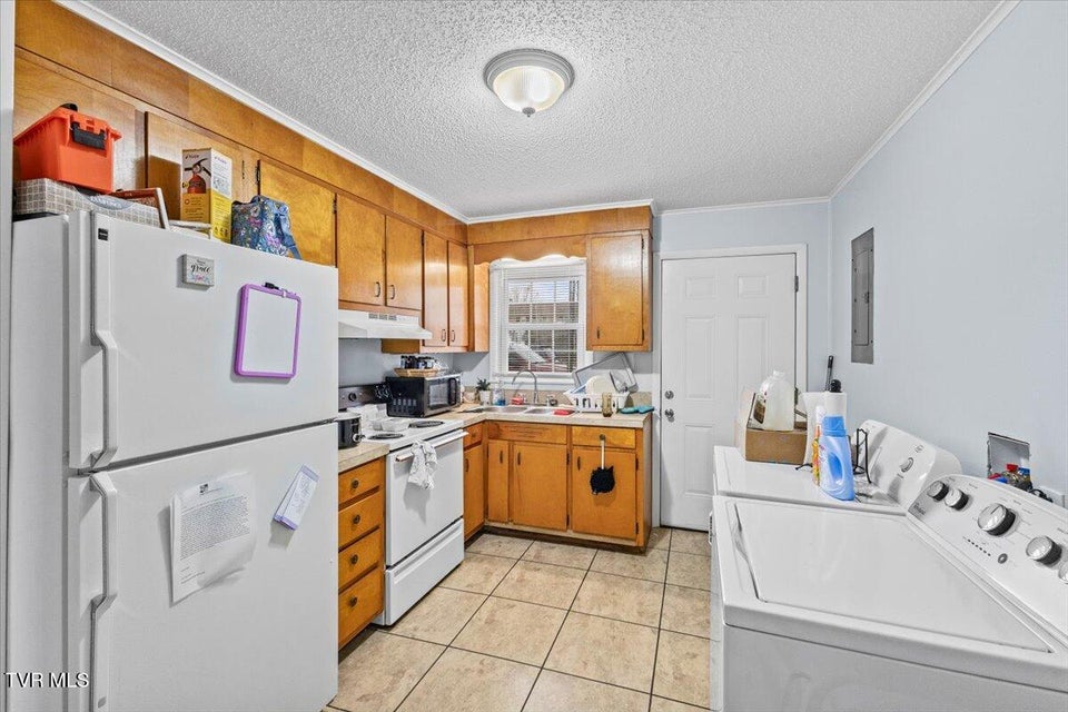 Photo #9: 1740 Bonham Road