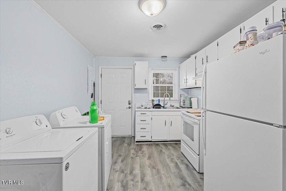 Photo #13: 1740 Bonham Road