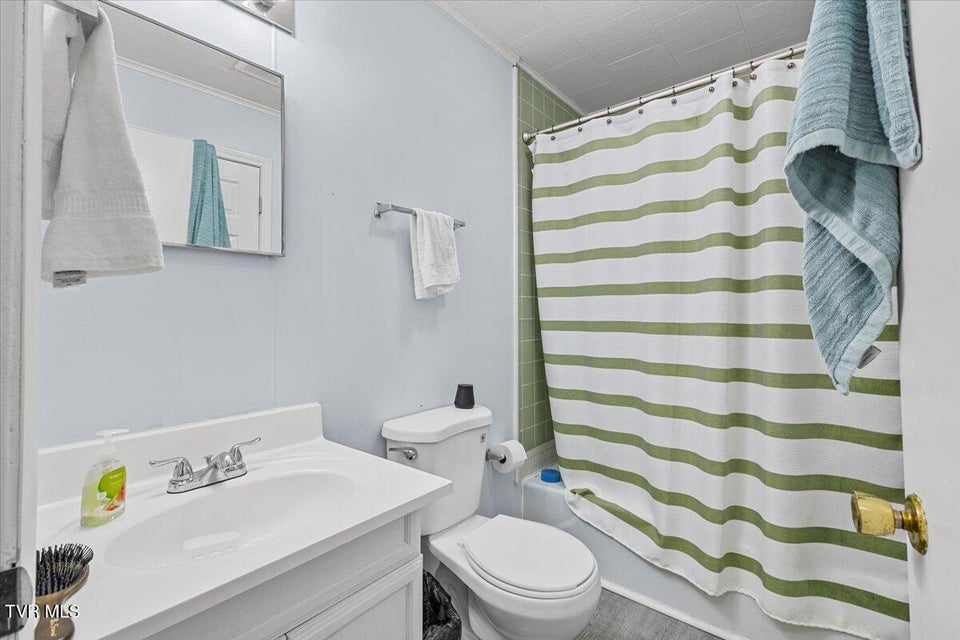 Photo #18: 1740 Bonham Road