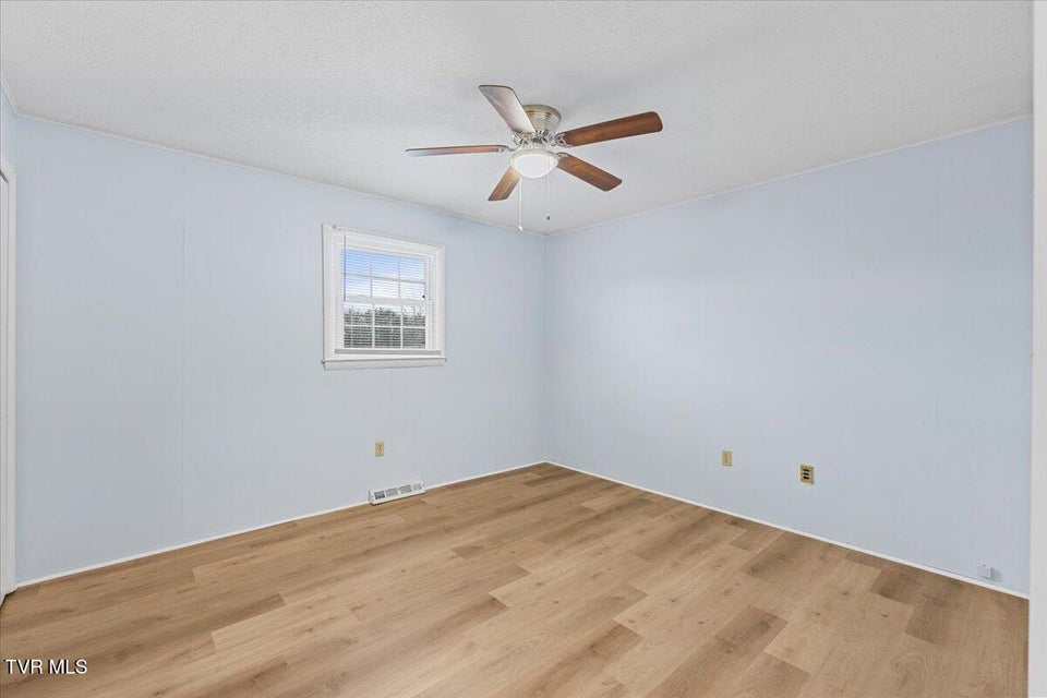 Photo #26: 1740 Bonham Road