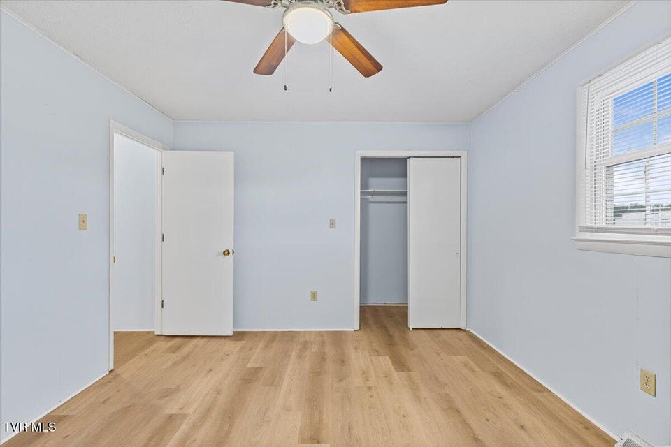 Photo #27: 1740 Bonham Road