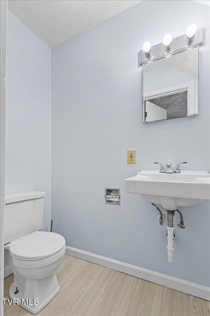 Photo #38: 1740 Bonham Road