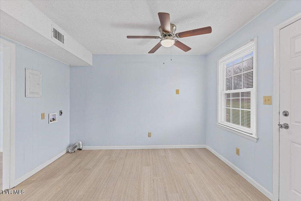 Photo #39: 1740 Bonham Road