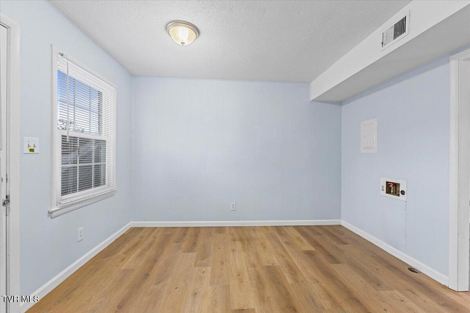 Photo #42: 1740 Bonham Road