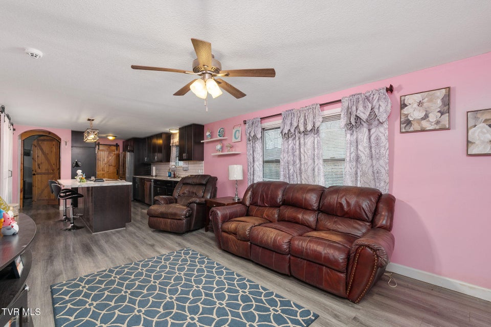 Photo #7: 1828 Avalon Street