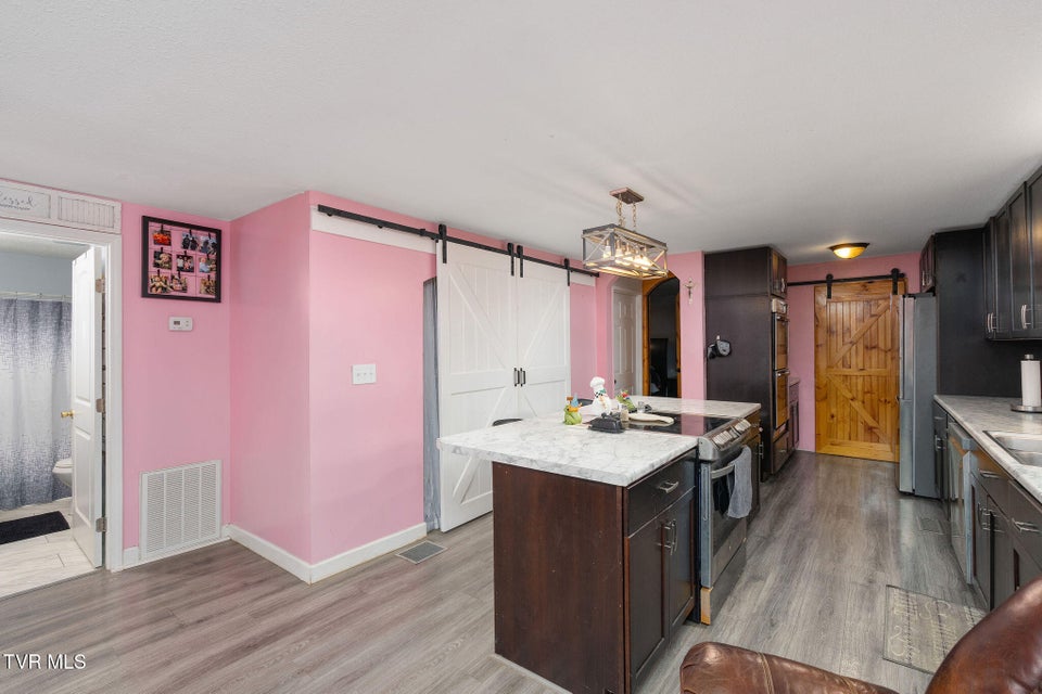 Photo #8: 1828 Avalon Street