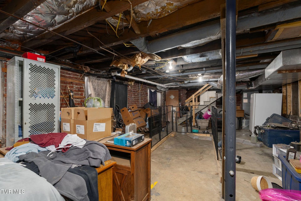 Photo #30: 1828 Avalon Street